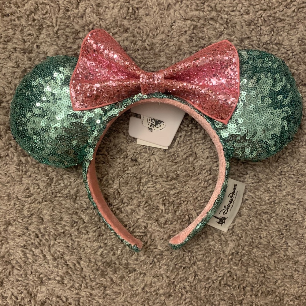NWT Teal and Pink Sequin Minnie Mouse Ears